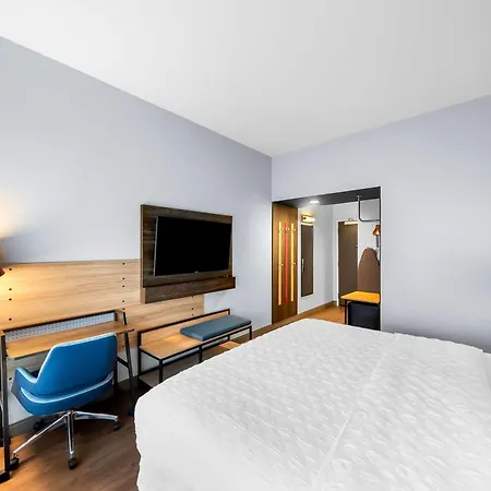 Tru By Hilton Plano Hwy 75 Hotel Exterior photo