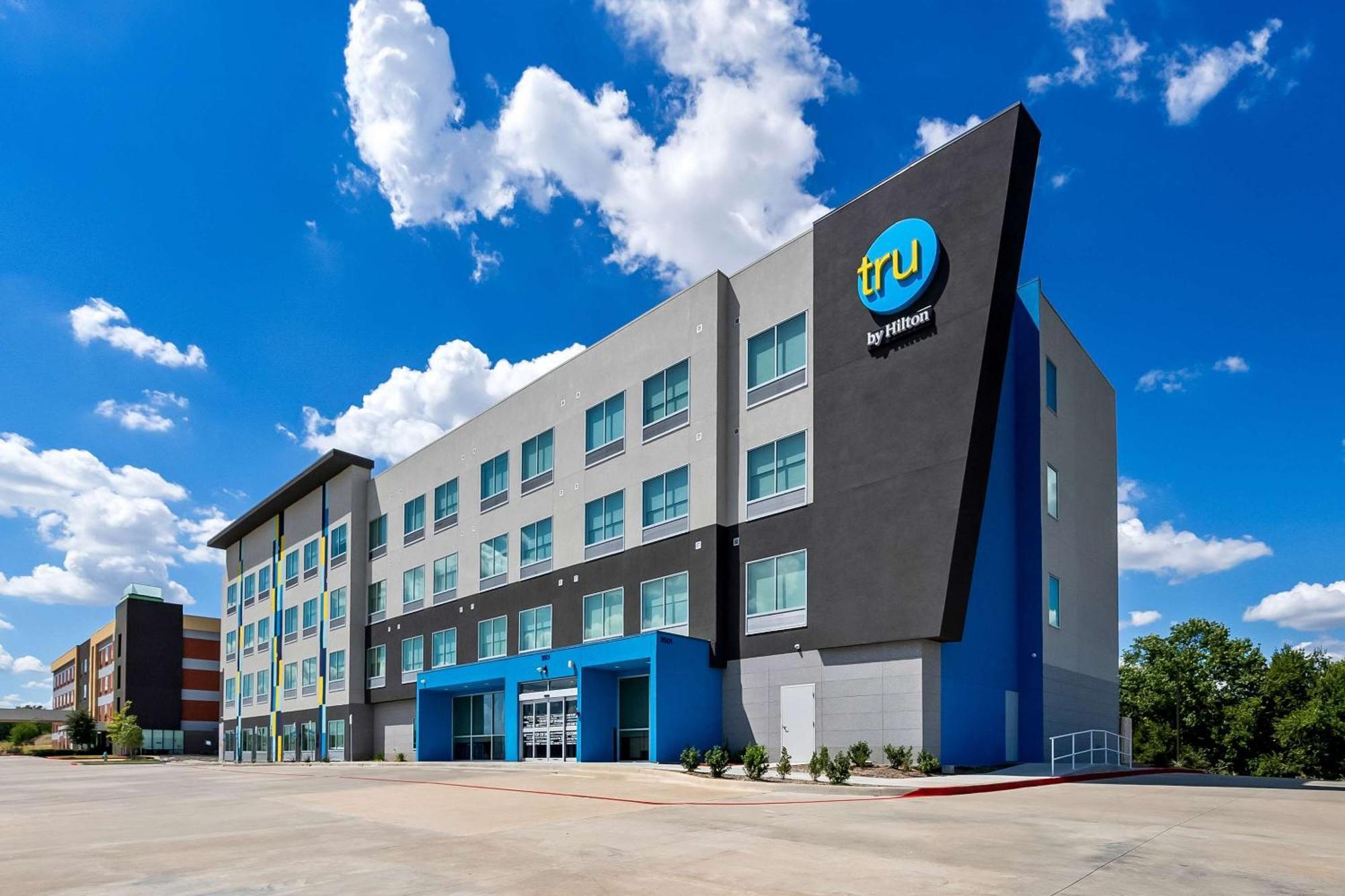 Hotel Tru By Hilton Hwy 75 3*