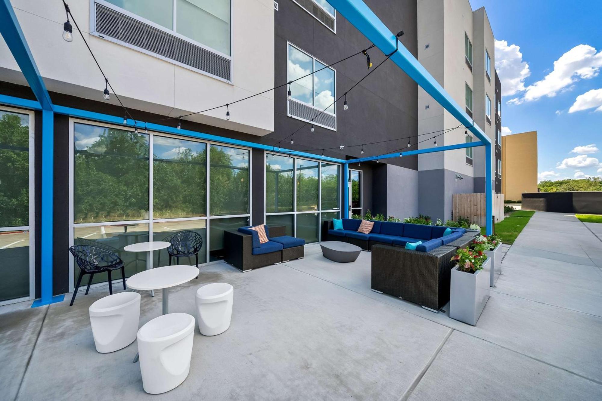 Hotel Tru By Hilton Hwy 75 3*